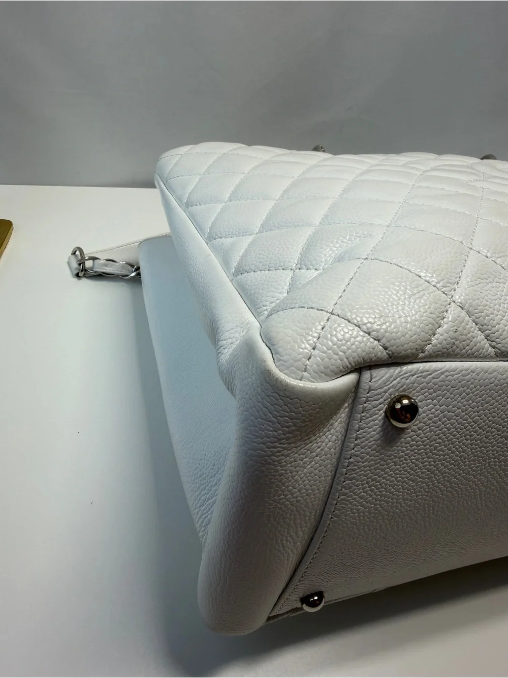 CHANEL classic quilted